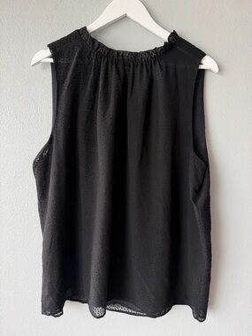 Loft black textured dot flowy high neck tank top Women’s sz XL
